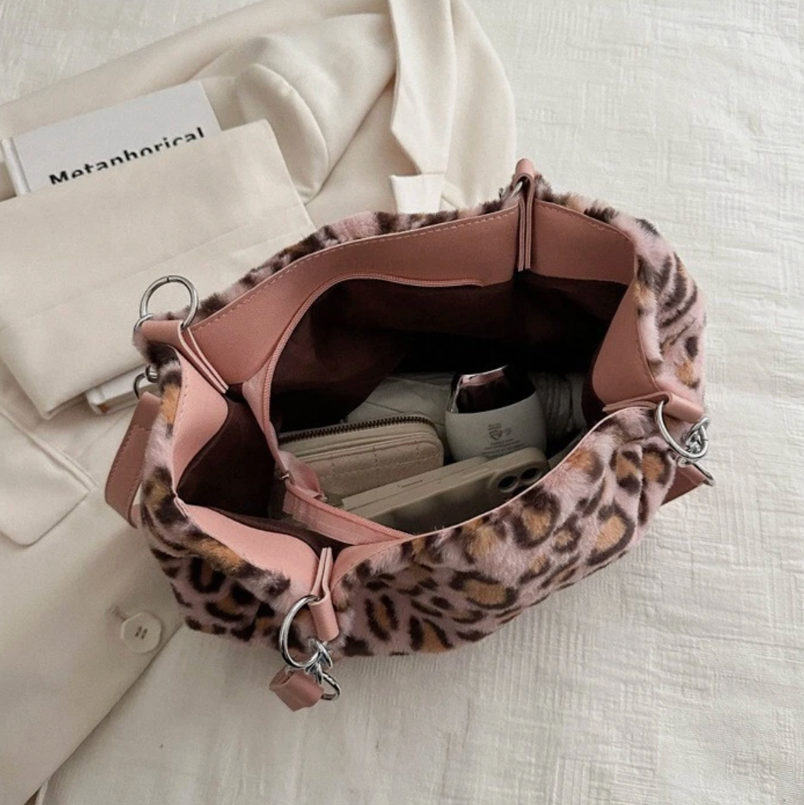 Fur Tote Hand Bag in Very Lite Pink Cheetah Colour